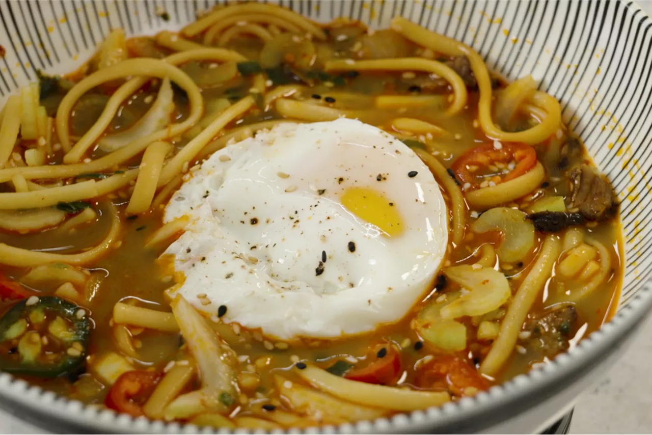 Mings Spicy Beef Ramen
