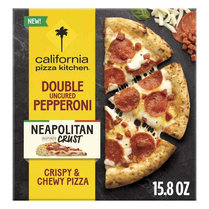 Vista frontal centrada del producto Neapolitan Double Pepperoni Peso Neto 15.8 oz (448 g) de California Pizza Kitchen.