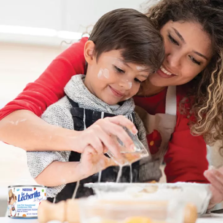 La Lecherita Low Fat Sweetened Condensed Milk 6 pack of 3.5oz Can