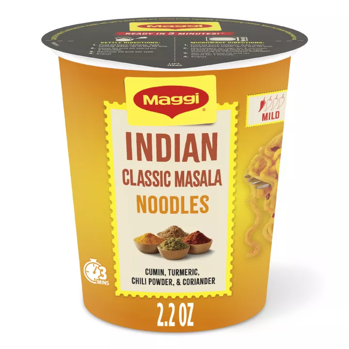 Vista frontal centrada de una taza de 2.2oz de fideos MAGGI sabor Indian Mild Classic Masala Noodles.