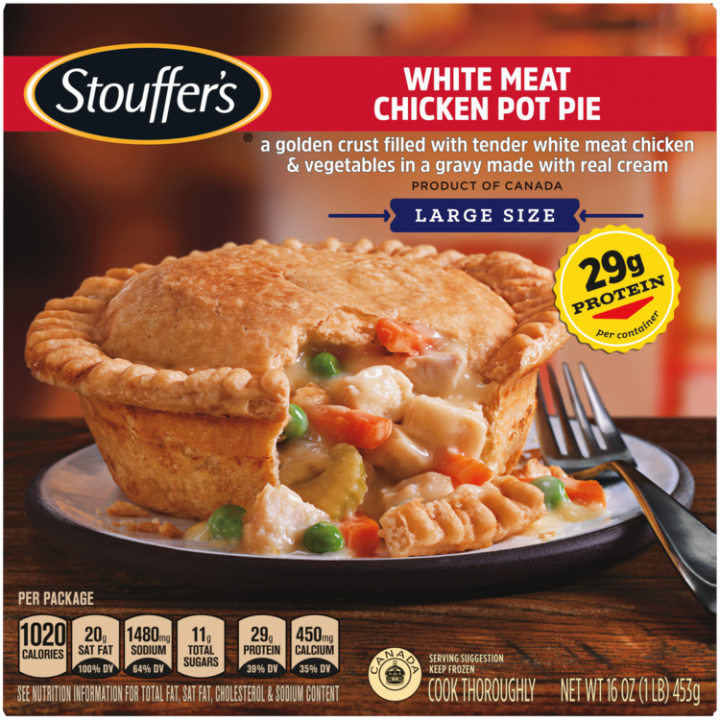 Caja de White Meat Chicken Pot Pie con un plato de una corteza hojaldrada y verduras debajo del nombre del producto y del logo.