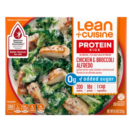 Vista frontal centrada de caja de Lean Cuisine Chicken & Broccoli Alfredo Frozen Entrée de 10oz/PESO NETO 8.9oz (253g).