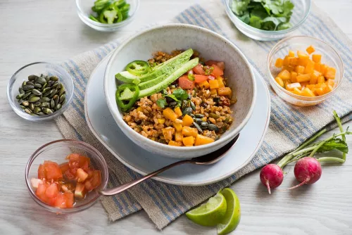 Cazuela de Tostada Francesa de Durazno y Almendras