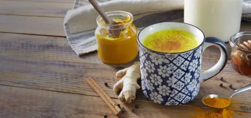 Cazuela de Tostada Francesa de Durazno y Almendras