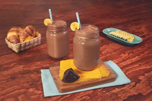 LICUADO de CHOCOLATE ABUELITA® con PLÁTANO
