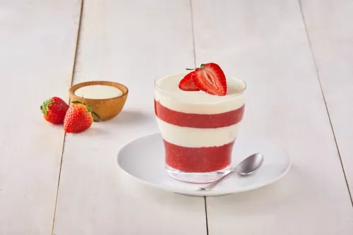 Postre de fresas con crema
