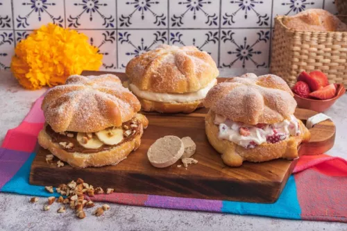 Rellenos de Pan de Muerto