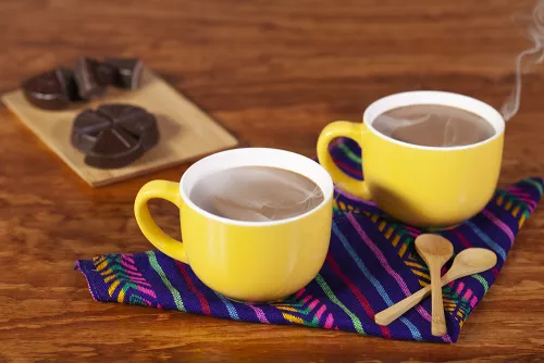Atole de chocolate con masa