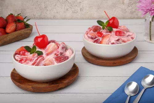 Fresas con Crema de Cerezas