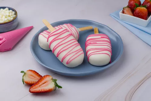 Paletas Cremosas de Fresa