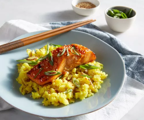 Cazuela de Tostada Francesa de Durazno y Almendras