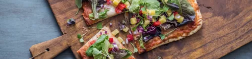 Grilled Pizza with Pineapple Salsa Salad