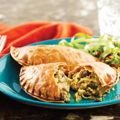 Empanadas de Pollo con Curry de Coco
