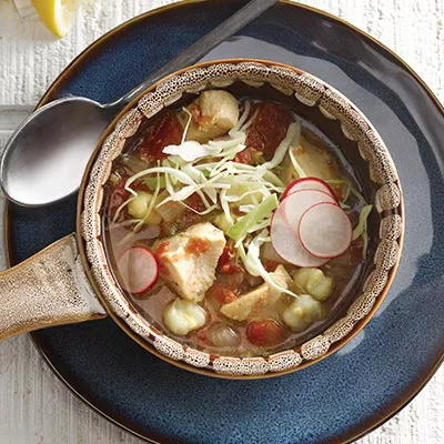 Pozole de Pollo en la Olla de Cocción Lenta