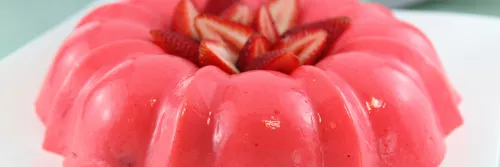 La Lechera Strawberry Gelatin Long Center