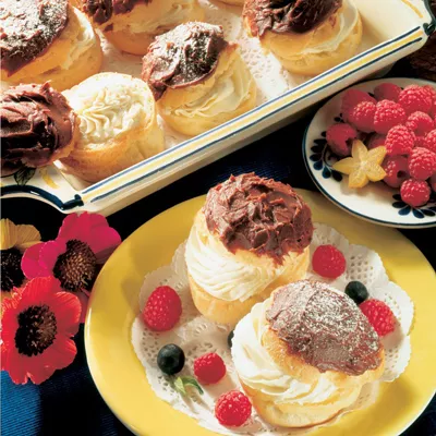 Cream Puffs with Abuelita Chocolate Sauce