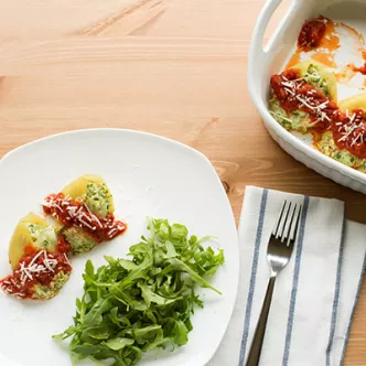 Cazuela de Tostada Francesa de Durazno y Almendras