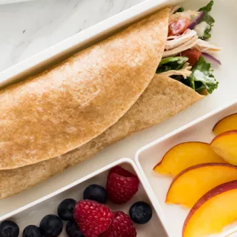 Cazuela de Tostada Francesa de Durazno y Almendras