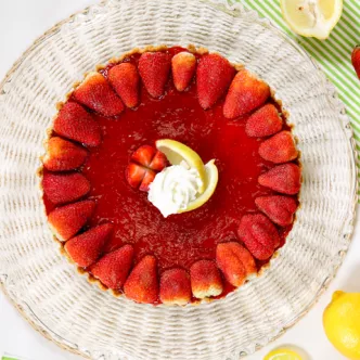 Tarta de queso con fresas