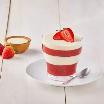 Postre de fresas con crema