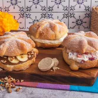 Rellenos de Pan de Muerto