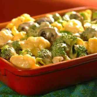 Floretes de Vegetales Con Salsa de Queso