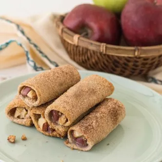 Creamy Apple Pie Roll Ups
