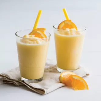 Cazuela de Tostada Francesa de Durazno y Almendras