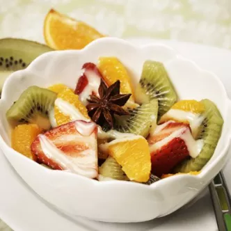 Ensalada de Fruta al Anís con La Lechera