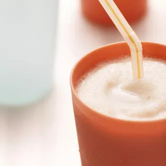 Cazuela de Tostada Francesa de Durazno y Almendras